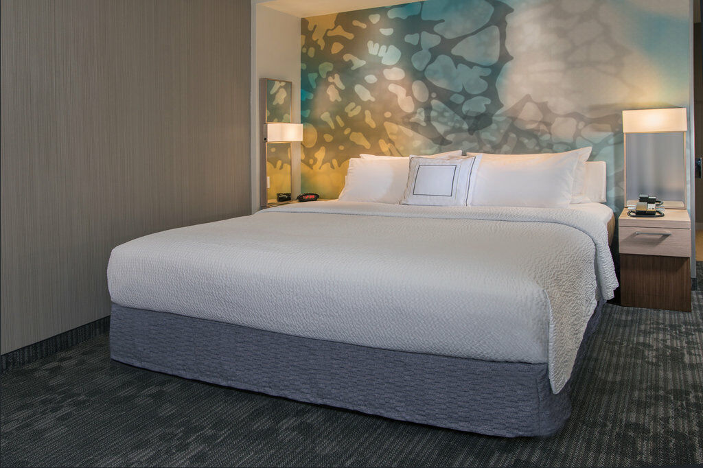 Courtyard By Marriott Файетвил Екстериор снимка