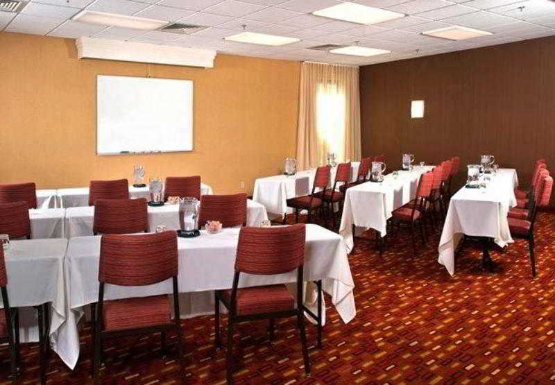 Courtyard By Marriott Файетвил Екстериор снимка
